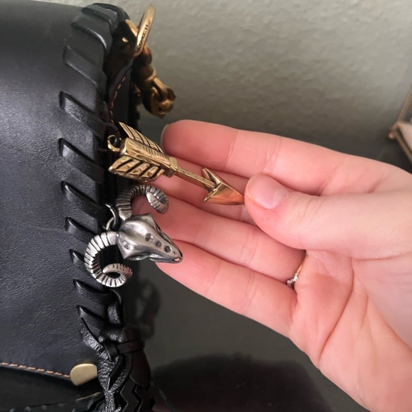 Rare Coach Dinky 19 with Charms - Picture 9 of 16